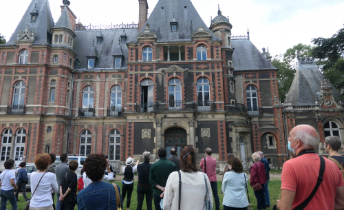 Visiteurs journées du patrimoine château de Dino